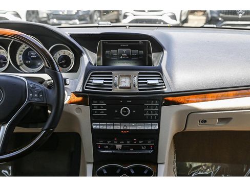 Used 2016 Mercedes-Benz E 400 Cabriolet image 17