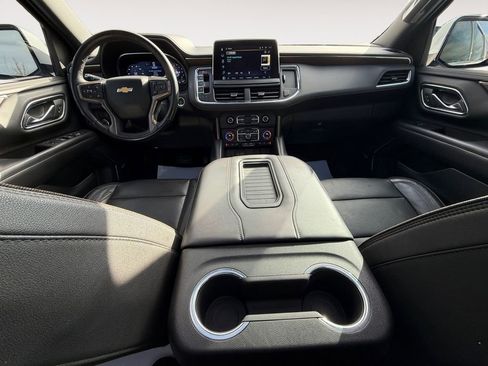 Used 2023 Chevrolet Suburban High Country image 18