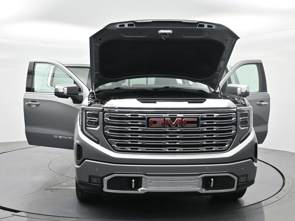 Used 2024 GMC Sierra 1500 Denali AWD/4WD image 39