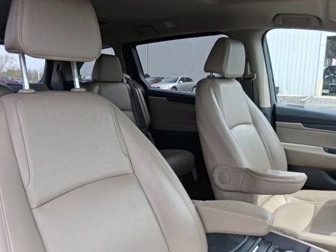 Used 2019 Honda Odyssey EX-L image 12