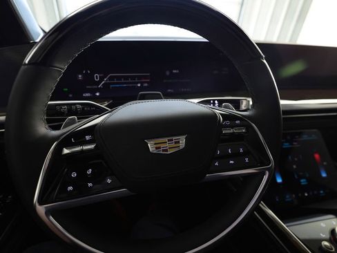 Used 2026 Cadillac Escalade Platinum Sport AWD/4WD image 22