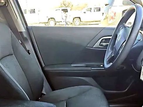 Used 2015 Honda Accord LX image 11