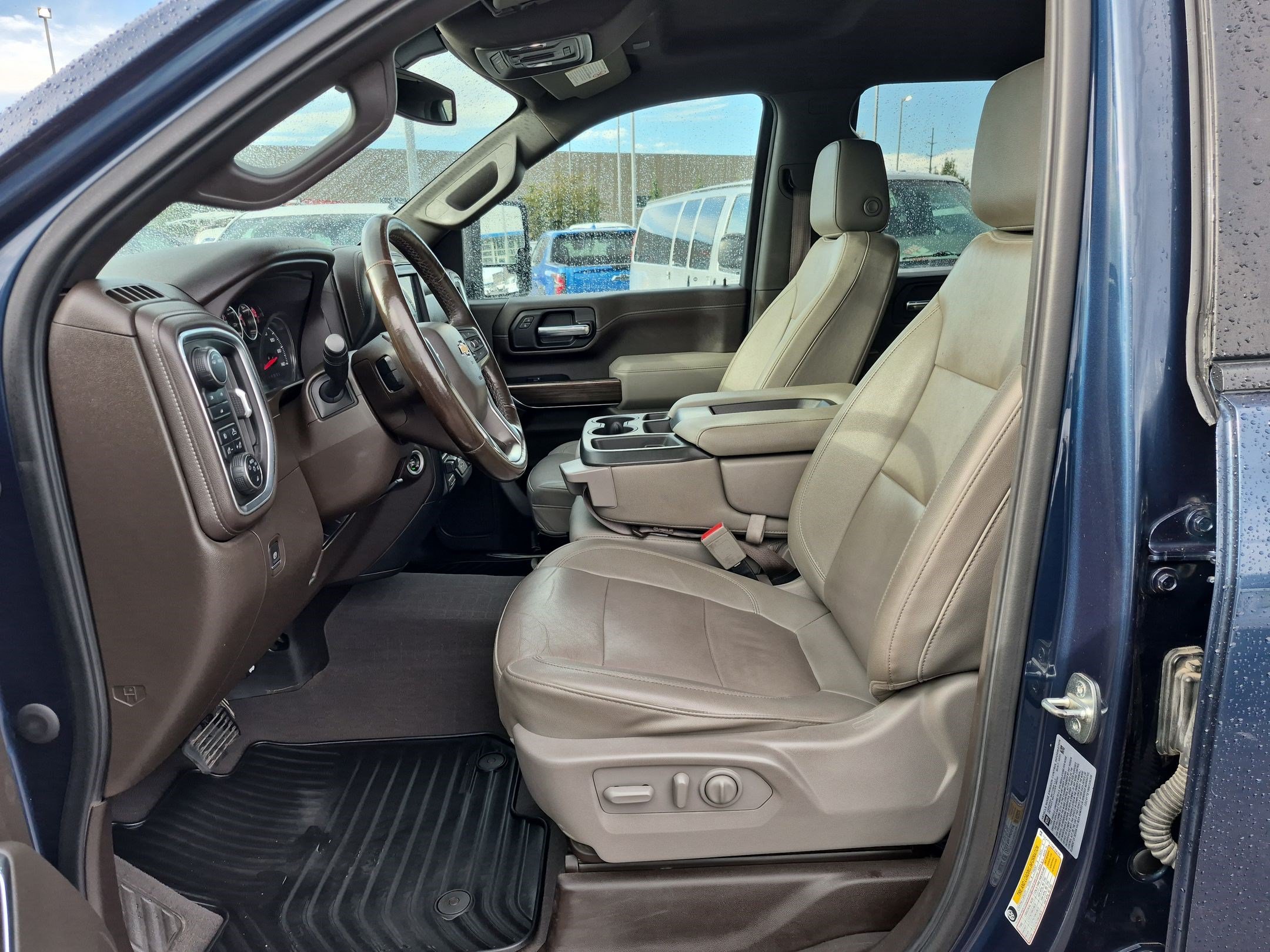 Used 2022 Chevrolet Silverado 3500 LT w/ Convenience Package AWD/4WD image 15