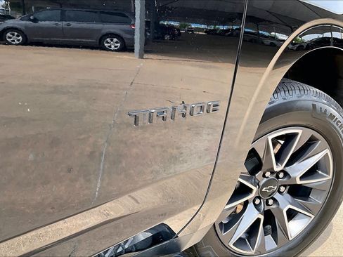Used 2021 Chevrolet Tahoe Z71 AWD/4WD image 31