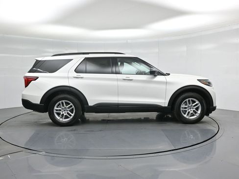 New 2026 Ford Explorer Active image 27