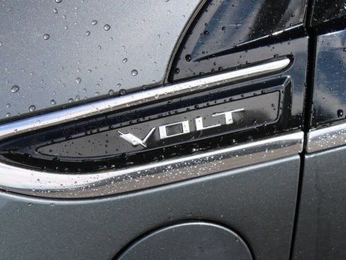 Used 2013 Chevrolet Volt Premium w/ Premium Trim Package image 9