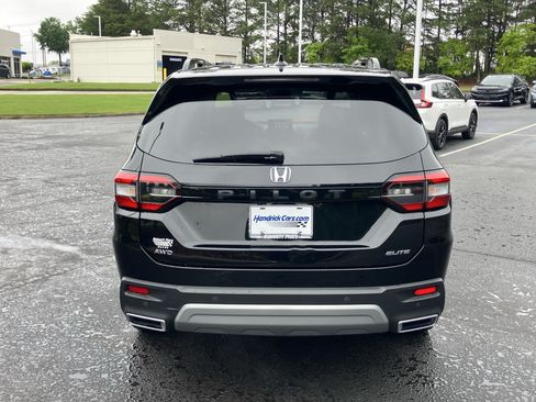 Certified 2024 Honda Pilot Elite image 8
