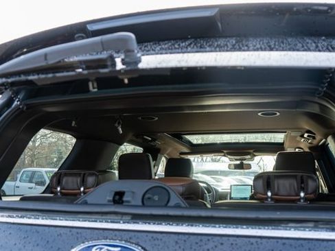Used 2022 Ford Expedition King Ranch image 12