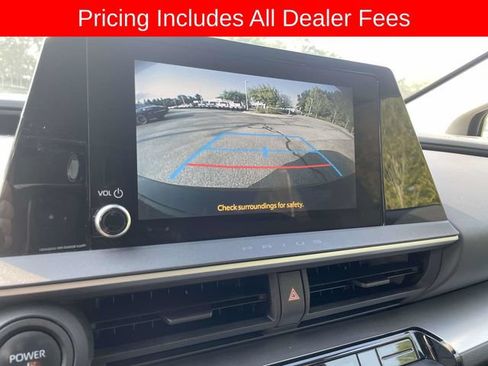 Used 2024 Toyota Prius LE FWD image 32