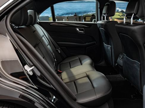 Used 2016 Mercedes-Benz E 350 4MATIC Sedan image 45