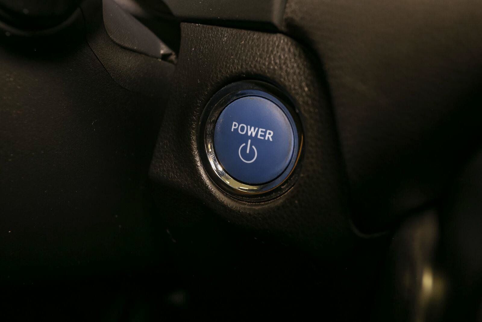Used 2019 Toyota RAV4 Limited AWD/4WD image 33