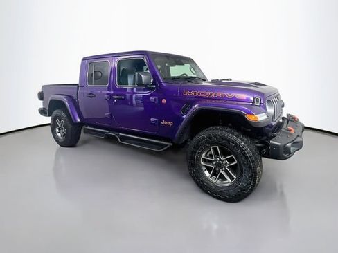 Used 2026 Jeep Gladiator Mojave AWD/4WD image 24