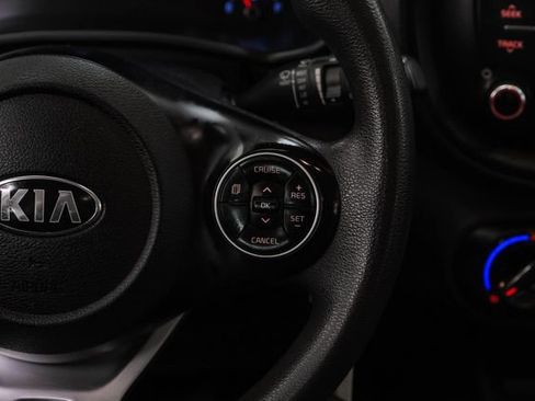 Used 2021 Kia Soul LX image 18