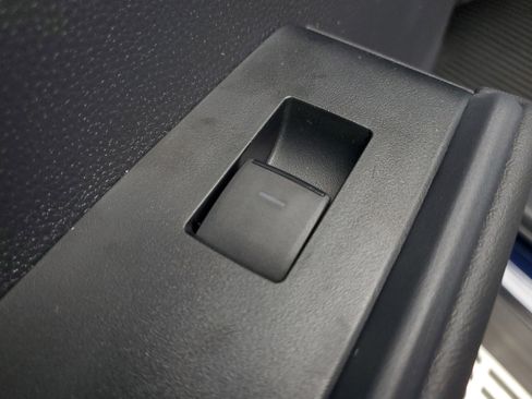 New 2026 Toyota Highlander XLE image 17