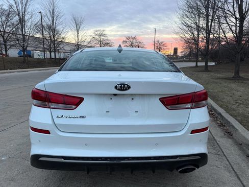 Used 2020 Kia Optima LX image 16