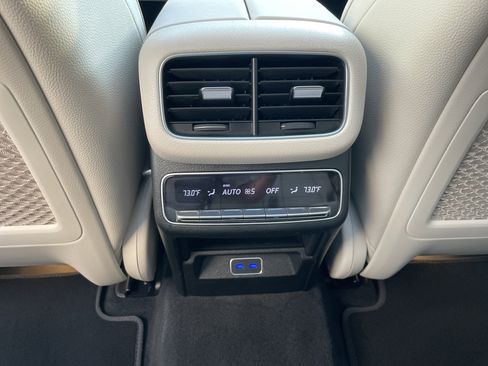 Used 2026 Mercedes-Benz GLS 450 4MATIC image 41