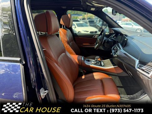 Used 2021 BMW X5 M50i w/ Executive Package AWD/4WD image 25