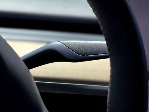 Used 2021 Tesla Model 3 Standard Range Plus RWD image 14