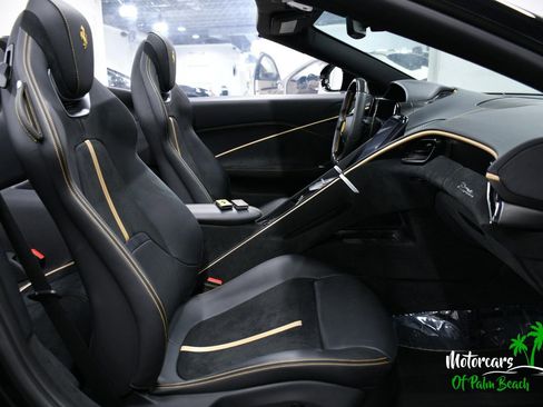 Used 2024 Ferrari Roma Spider RWD image 78