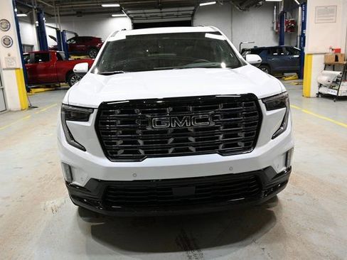 New 2026 GMC Acadia Denali Ultimate w/ LPO, Floor Liner Package image 2