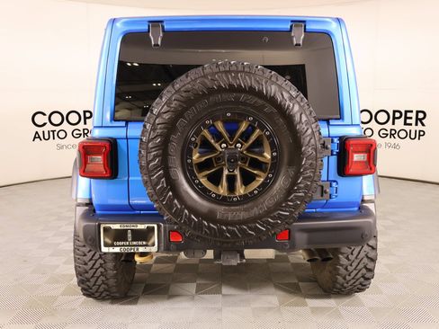 Used 2022 Jeep Wrangler Unlimited Rubicon w/ Xtreme Recon 35" Tire Package AWD/4WD image 22