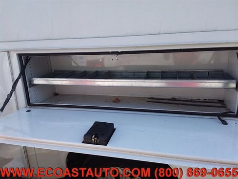 Used 2017 Ford Transit 250 138 w/ Exterior Upgrade Package image 21