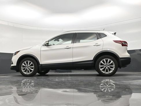 Used 2021 Nissan Rogue Sport SV FWD image 20