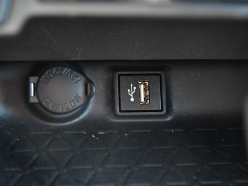 Used 2024 Toyota RAV4 XLE image 27