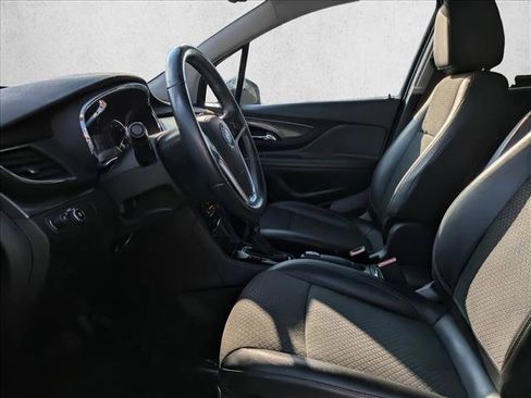 Used 2020 Buick Encore Preferred image 10