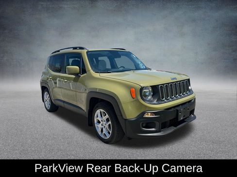 Used 2015 Jeep Renegade Latitude w/ Popular Equipment Group FWD image 9