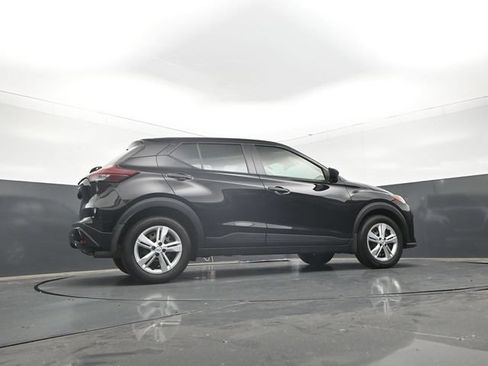 Used 2025 Nissan Kicks Play S FWD image 29