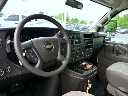 New 2025 Chevrolet Express 3500 w/ Power Convenience Package RWD image 28