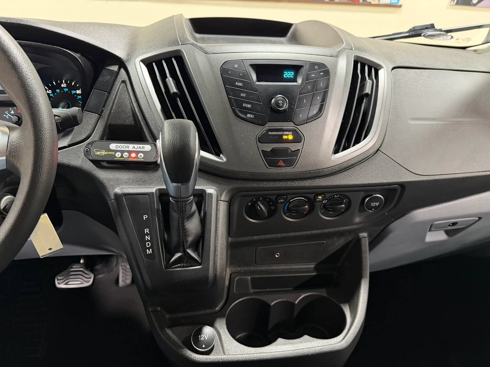 Used 2019 Ford Transit 250 148 Medium Roof RWD image 39