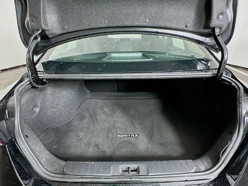 Used 2024 Nissan Sentra SV image 27