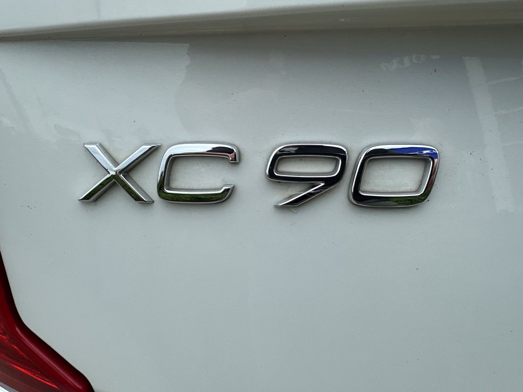 Used 2022 Volvo XC90 T6 Inscription w/ Lounge Package AWD/4WD image 17