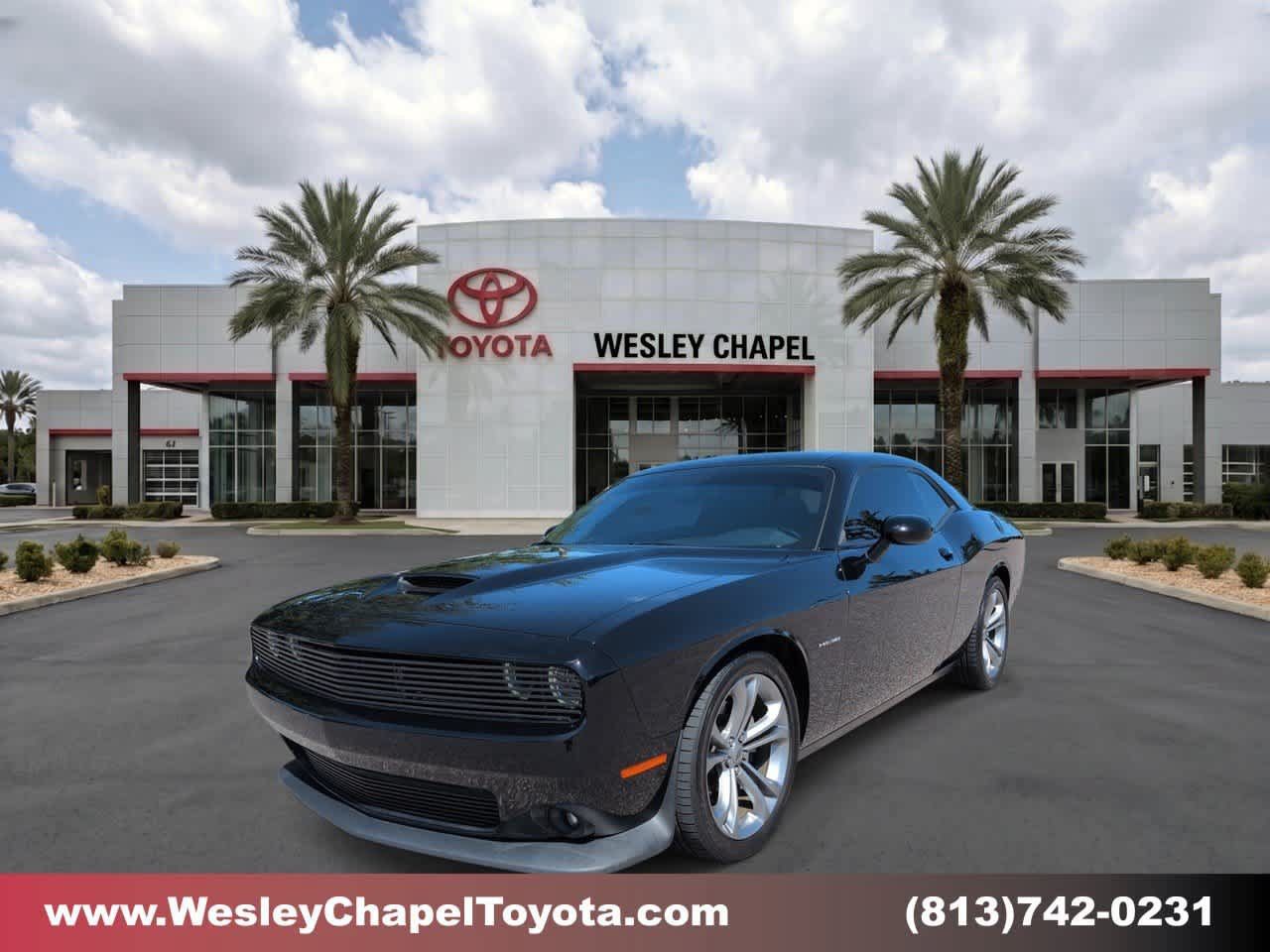 Used 2022 Dodge Challenger R/T RWD image 1