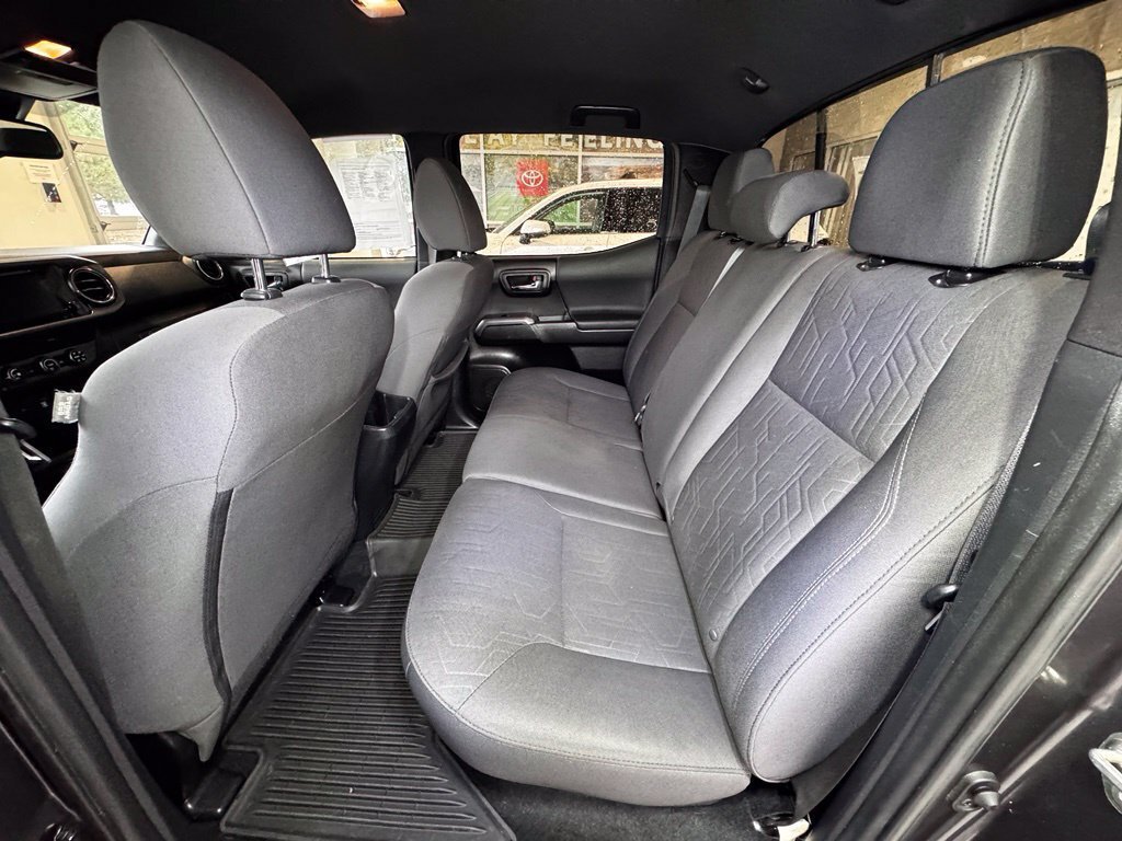 Used 2019 Toyota Tacoma TRD Sport w/ Technology Package AWD/4WD image 37