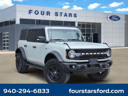 Used 2023 Ford Bronco Wildtrak AWD/4WD image 1