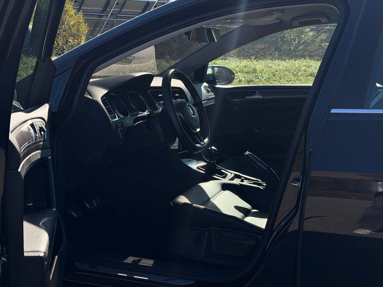 Used 2019 Volkswagen Golf Alltrack S AWD/4WD image 9