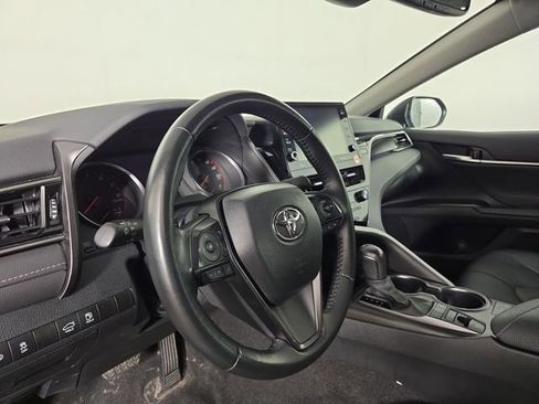 Used 2024 Toyota Camry XSE FWD image 13