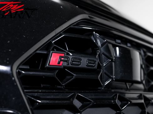 Used 2021 Audi RS 6 AWD/4WD image 10