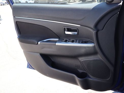 Used 2019 Mitsubishi Outlander Sport LE FWD image 27