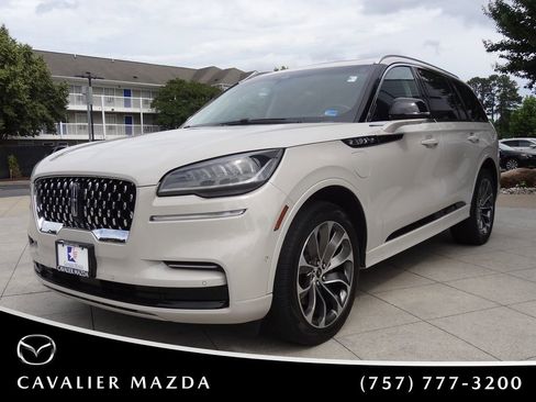 Used 2023 Lincoln Aviator Grand Touring w/ Equipment Group 301A AWD/4WD image 8