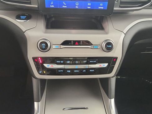 Certified 2024 Ford Explorer XLT w/ Equipment Group 202A AWD/4WD image 17