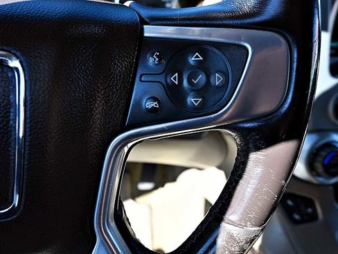 Used 2018 GMC Yukon XL SLT image 29