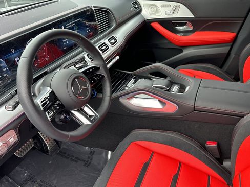 New 2025 Mercedes-Benz GLE 53 AMG 4MATIC image 10