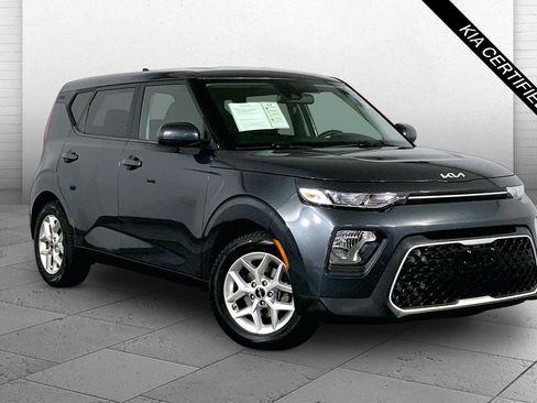 Certified 2022 Kia Soul LX w/ Technology Package FWD image 1