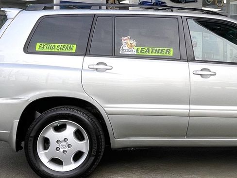 Used 2005 Toyota Highlander Limited image 29