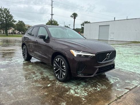 Used 2026 Volvo XC60 B5 Ultra w/ Climate Package AWD/4WD image 3