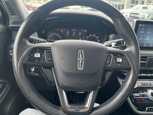 Used 2022 Lincoln Corsair AWD w/ Premium Package image 15
